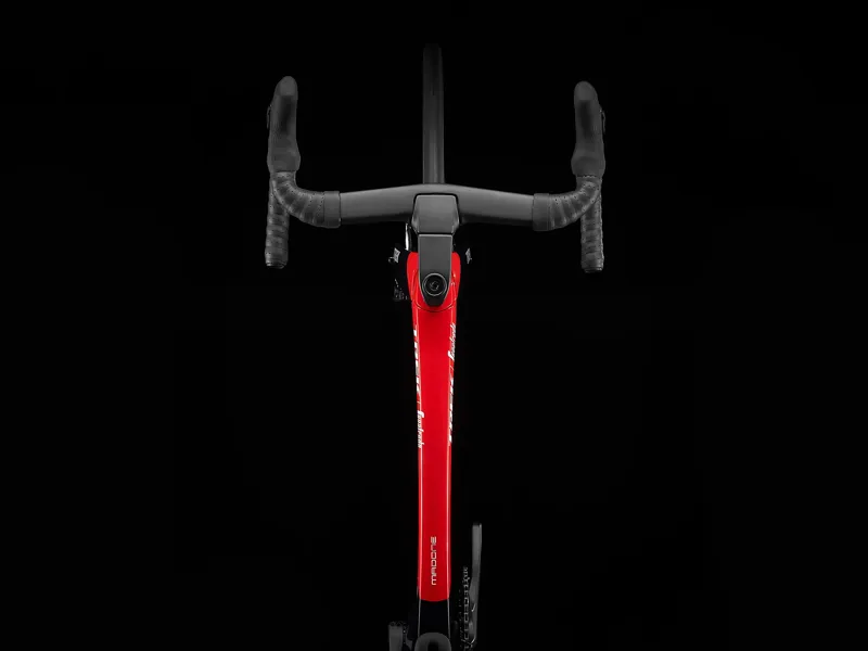 2022 Trek Madone SLR 7 Road Bike Navy Carbon Smoke and Viper Red-7